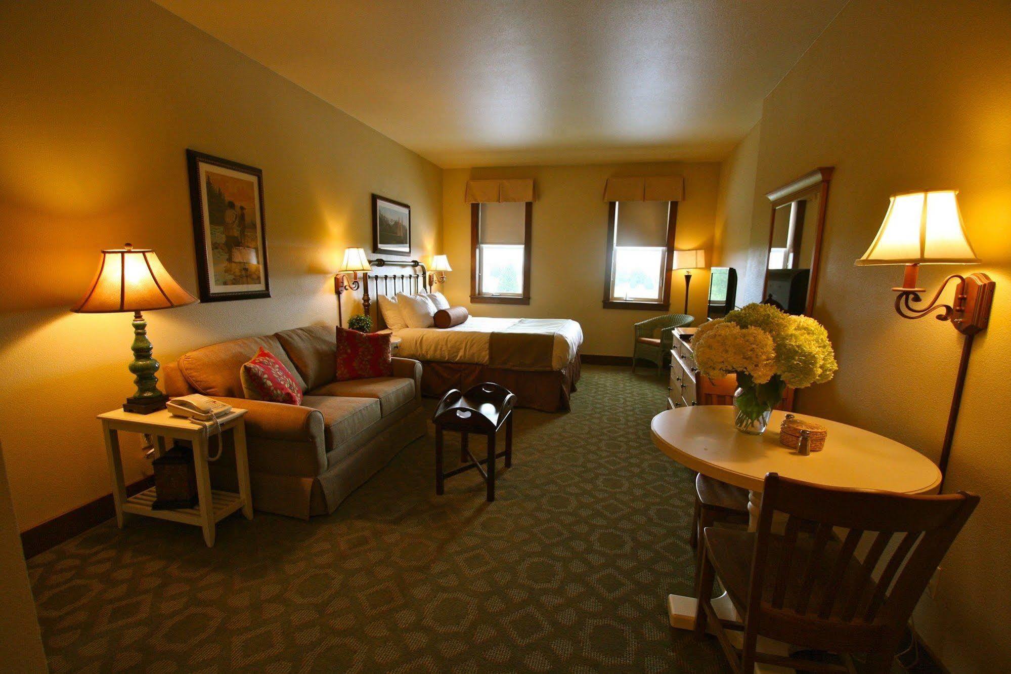 Homestead Resort Lynden Exterior photo